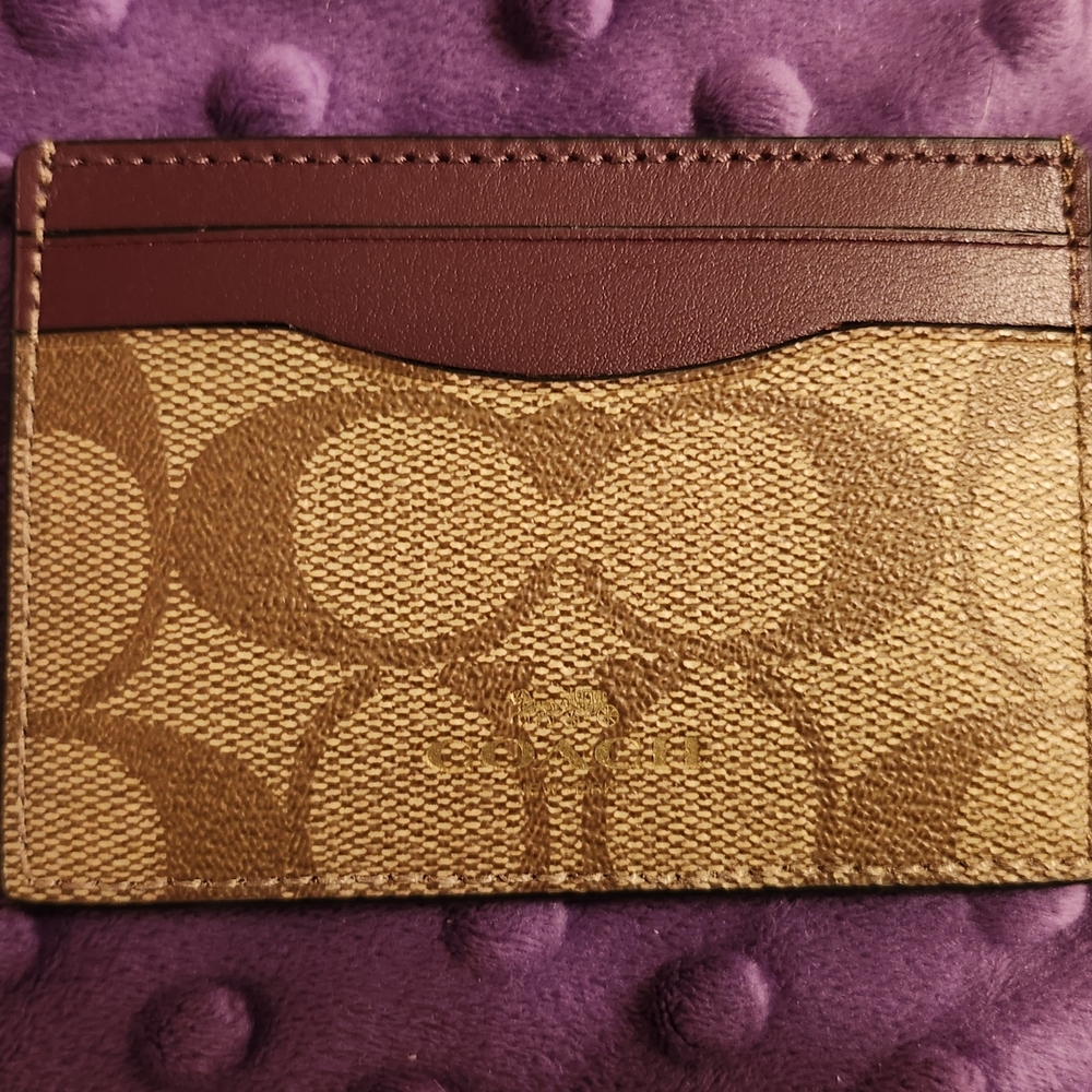 NWT Authentic Coach Signature Card Case in Khaki and Boysenberry - Picture 6 of 7